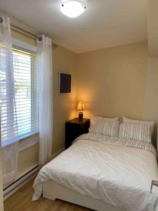 Adorable 2-Bedroom Guesthouse With Free Parking Victoria Zewnętrze zdjęcie